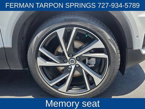 Used 2021 Volvo XC40 T5 R-Design w/ Advanced Package AWD/4WD image 12