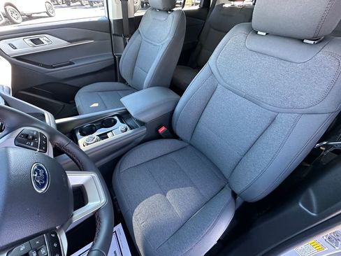 New 2026 Ford Explorer Active image 15