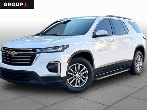 Used 2023 Chevrolet Traverse LT FWD image 1