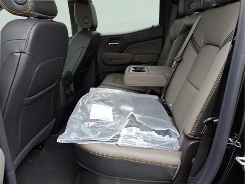 New 2026 Chevrolet Colorado ZR2 w/ Technology Package image 18