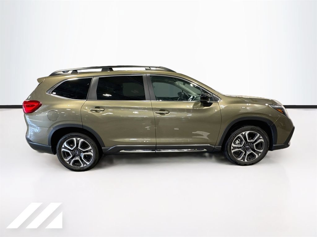 Used 2025 Subaru Ascent Limited w/ Popular Package #2 AWD/4WD image 4