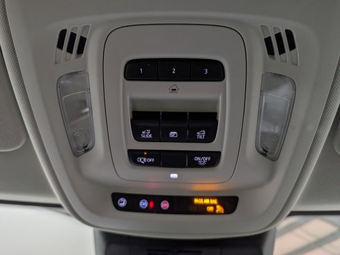 Used 2024 Buick Envision Avenir image 27