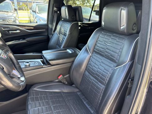 Used 2021 Cadillac Escalade Sport Platinum w/ Heavy-Duty Trailer Package image 23