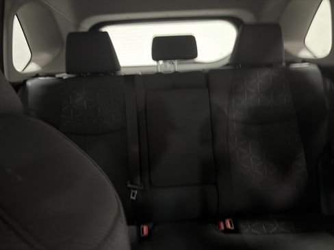 Used 2025 Toyota RAV4 XLE AWD/4WD image 31