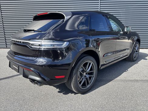 New 2026 Porsche Macan AWD/4WD image 5