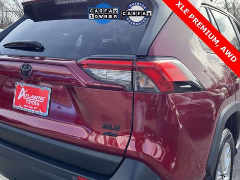 Used 2023 Toyota RAV4 XLE Premium image 11