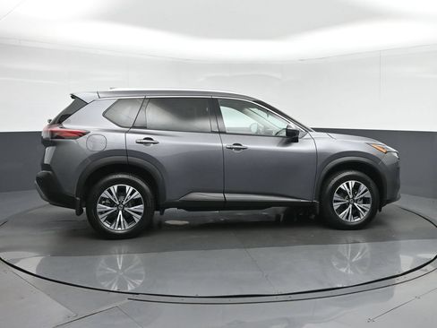 Used 2021 Nissan Rogue SV w/ Premium Package AWD/4WD image 8
