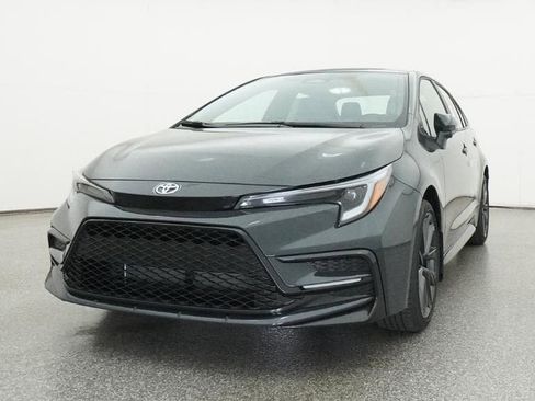 Used 2026 Toyota Corolla SE FWD image 14
