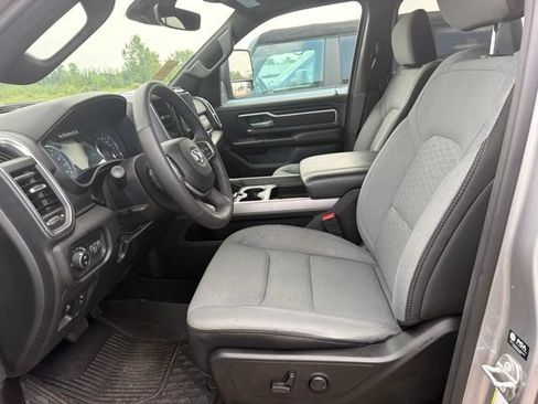 Used 2025 RAM 1500 Big Horn AWD/4WD image 4