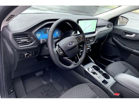 New 2026 Ford Escape Active w/ Active Premium Tech Pack image 6