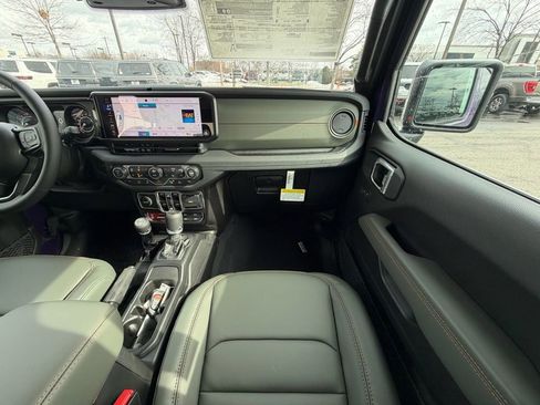 New 2026 Jeep Gladiator Mojave AWD/4WD image 14