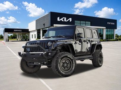 Used 2017 Jeep Wrangler Unlimited Rubicon w/ Connectivity Group