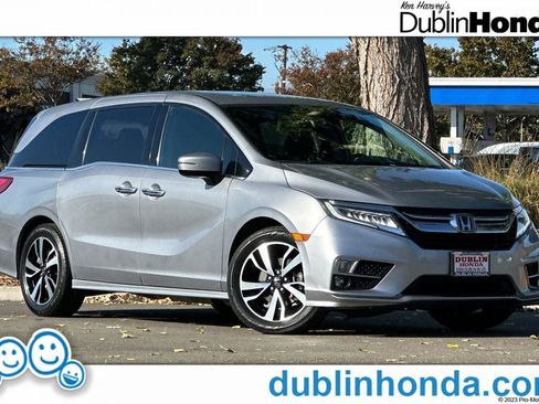 Used 2018 Honda Odyssey Elite image 1
