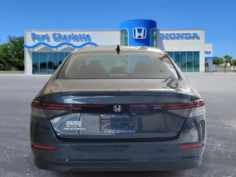 New 2025 Honda Accord SE image 5