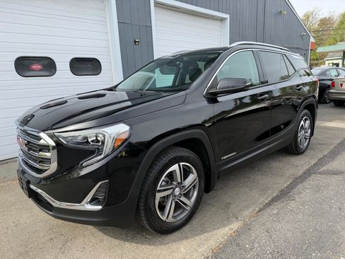 Used 2018 GMC Terrain SLT w/ Infotainment Package II AWD/4WD image 1