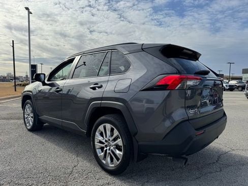 Used 2024 Toyota RAV4 XLE Premium image 4