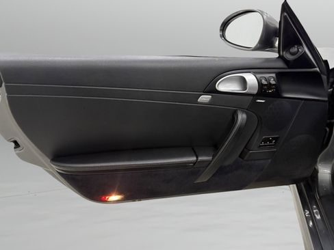 Used 2009 Porsche 911 Carrera S image 28