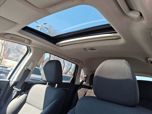 Used 2016 Honda Fit EX image 12