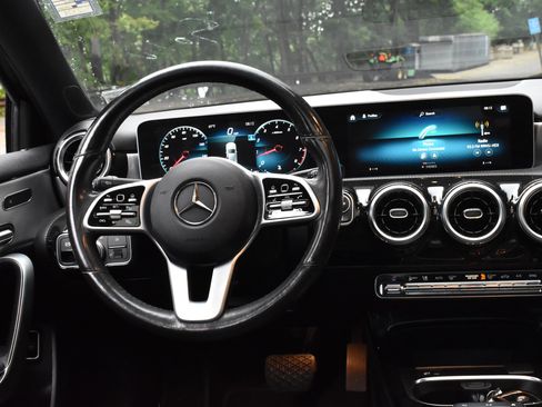 Used 2020 Mercedes-Benz A 220 4MATIC w/ Premium Package image 27