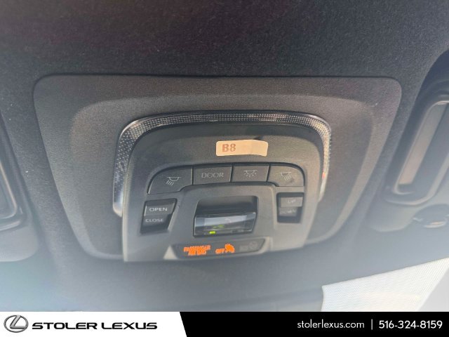Used 2025 Toyota Corolla Cross AWD Hybrid w/ Moonroof Package image 37