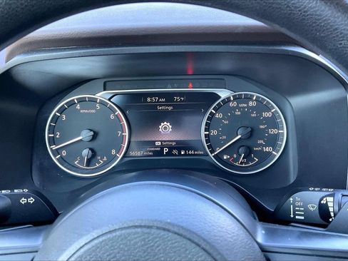 Used 2023 Nissan Rogue S FWD image 11