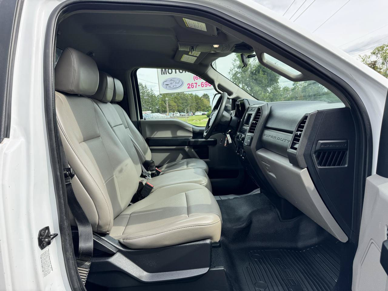 Used 2020 Ford F550 2WD Regular Cab Super Duty image 14