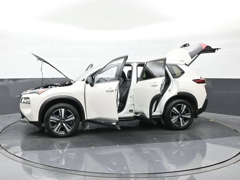 Used 2023 Nissan Rogue Platinum w/ Platinum Premium Package AWD/4WD image 45