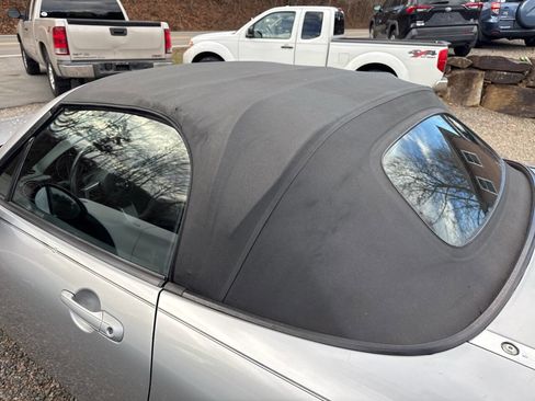 Used 2007 MAZDA MX-5 Miata Touring image 22