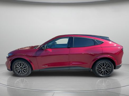 Used 2025 Ford Mustang Mach-E Premium AWD/4WD image 18