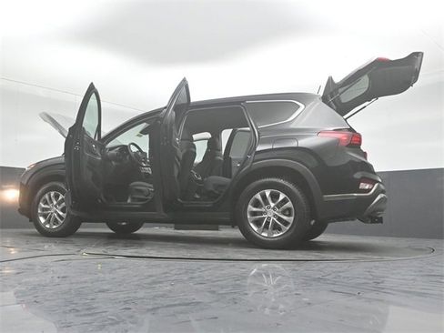 Used 2019 Hyundai Santa Fe SE image 56