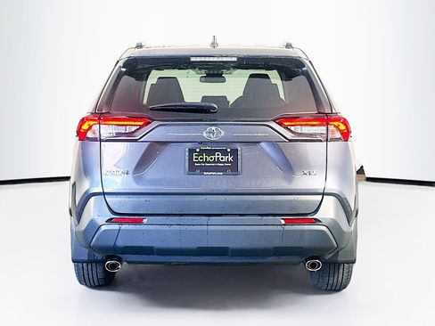 Used 2025 Toyota RAV4 XLE w/ Convenience Package FWD image 7