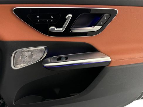 Certified 2023 Mercedes-Benz GLC 300 image 23