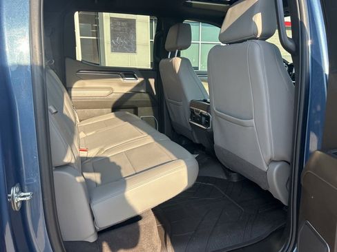 Used 2024 Chevrolet Silverado 1500 LTZ w/ LTZ Premium Package AWD/4WD image 18