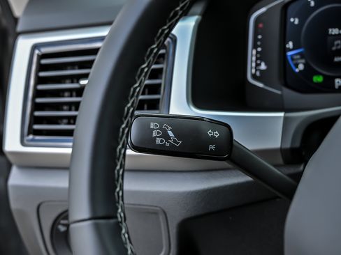 Used 2023 Volkswagen Atlas SE w/ Panoramic Sunroof Package AWD/4WD image 40