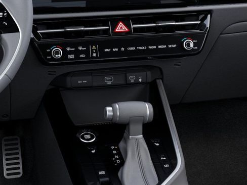 New 2025 Kia Niro EX Touring image 23