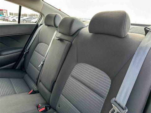 Used 2017 Kia Forte LX w/ LX Popular Package image 19