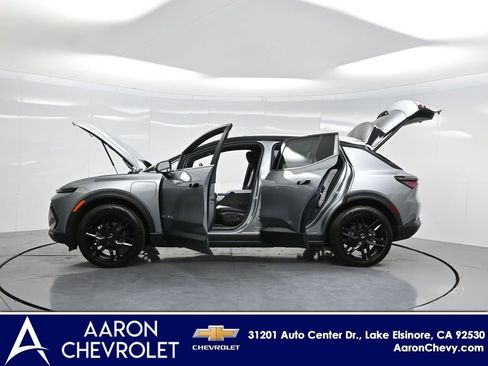 New 2026 Chevrolet Equinox EV LT image 39