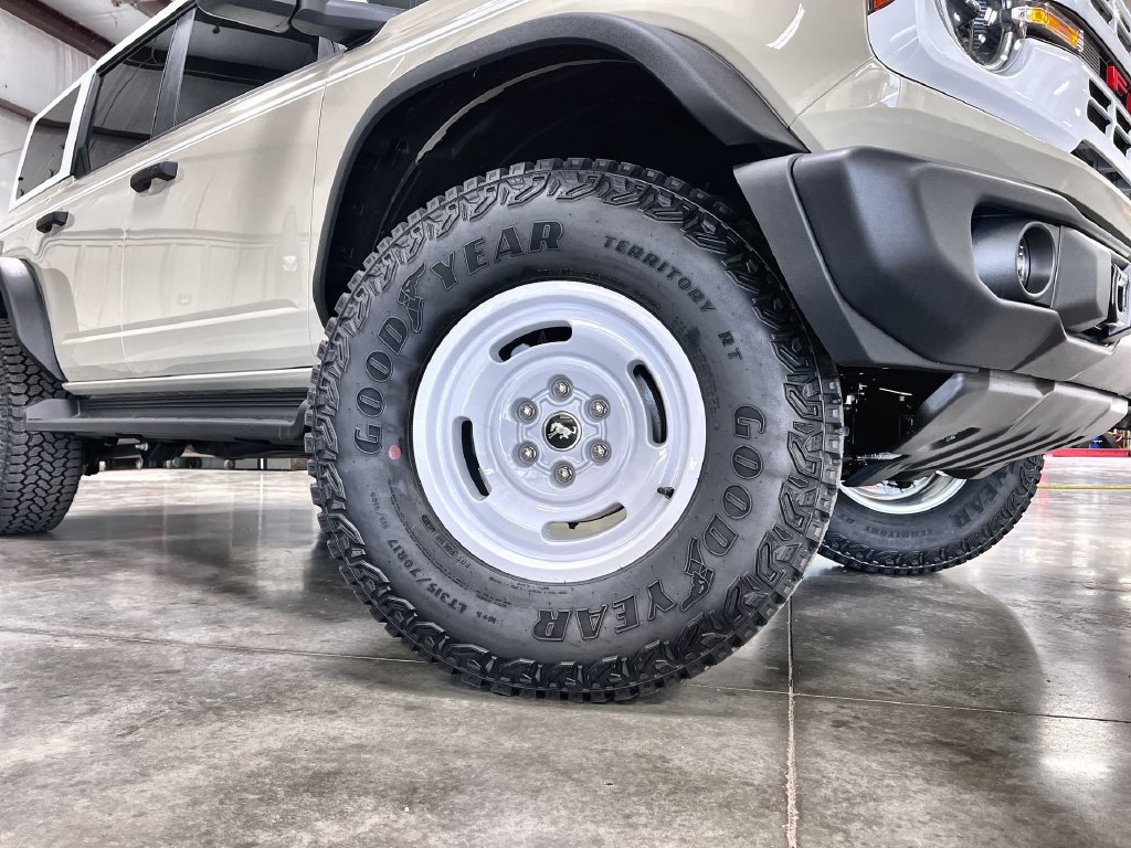 New 2026 Ford Bronco Heritage Edition AWD/4WD image 10
