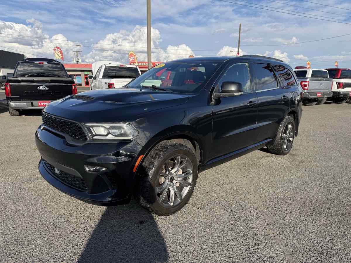 Used 2023 Dodge Durango GT w/ Blacktop Package AWD/4WD image 3