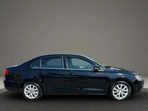 Used 2014 Volkswagen Jetta SE FWD image 4