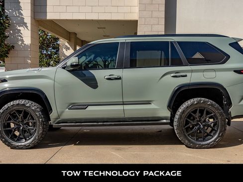 Used 2026 Toyota Sequoia Platinum AWD/4WD image 6