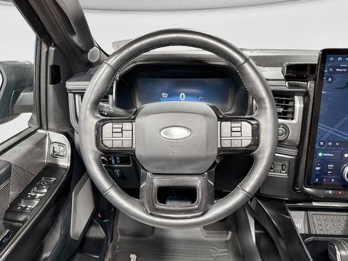 Used 2023 Ford F150 Lightning Platinum AWD/4WD image 9