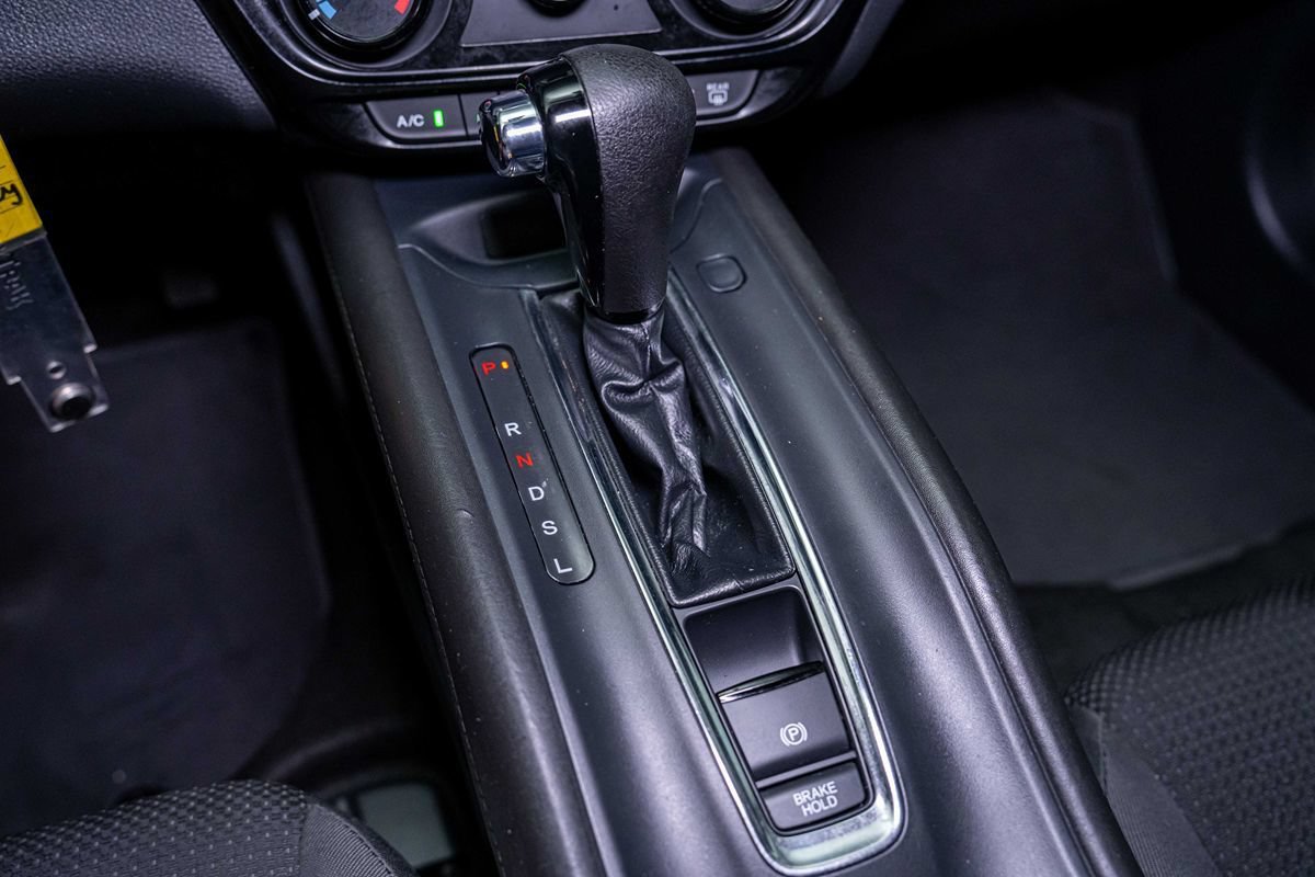 Used 2022 Honda HR-V LX image 22