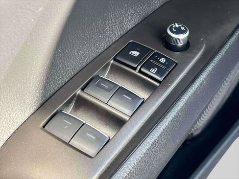 Certified 2023 Toyota Camry XLE image 19