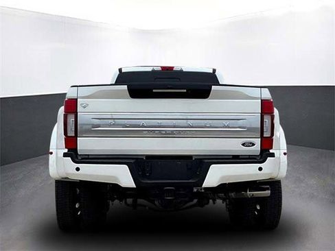 Used 2022 Ford F450 Platinum w/ FX4 Off-Road Package image 6
