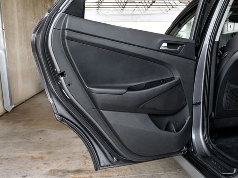 Used 2017 Hyundai Tucson Sport image 47