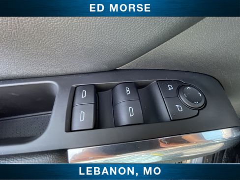 Used 2025 Chevrolet Traverse LT FWD image 22