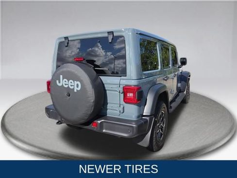 Used 2024 Jeep Wrangler Unlimited Sport AWD/4WD image 6