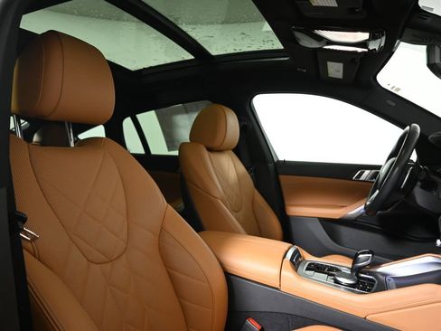 Used 2023 BMW X6 xDrive40i w/ Premium Package image 34