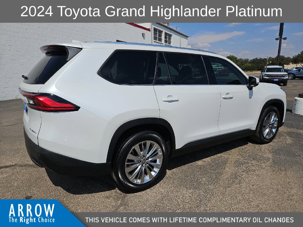 Used 2024 Toyota Grand Highlander AWD image 13